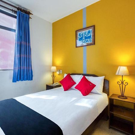 Capital O Parador Crespo Hotel, Oaxaca ภายนอก รูปภาพ