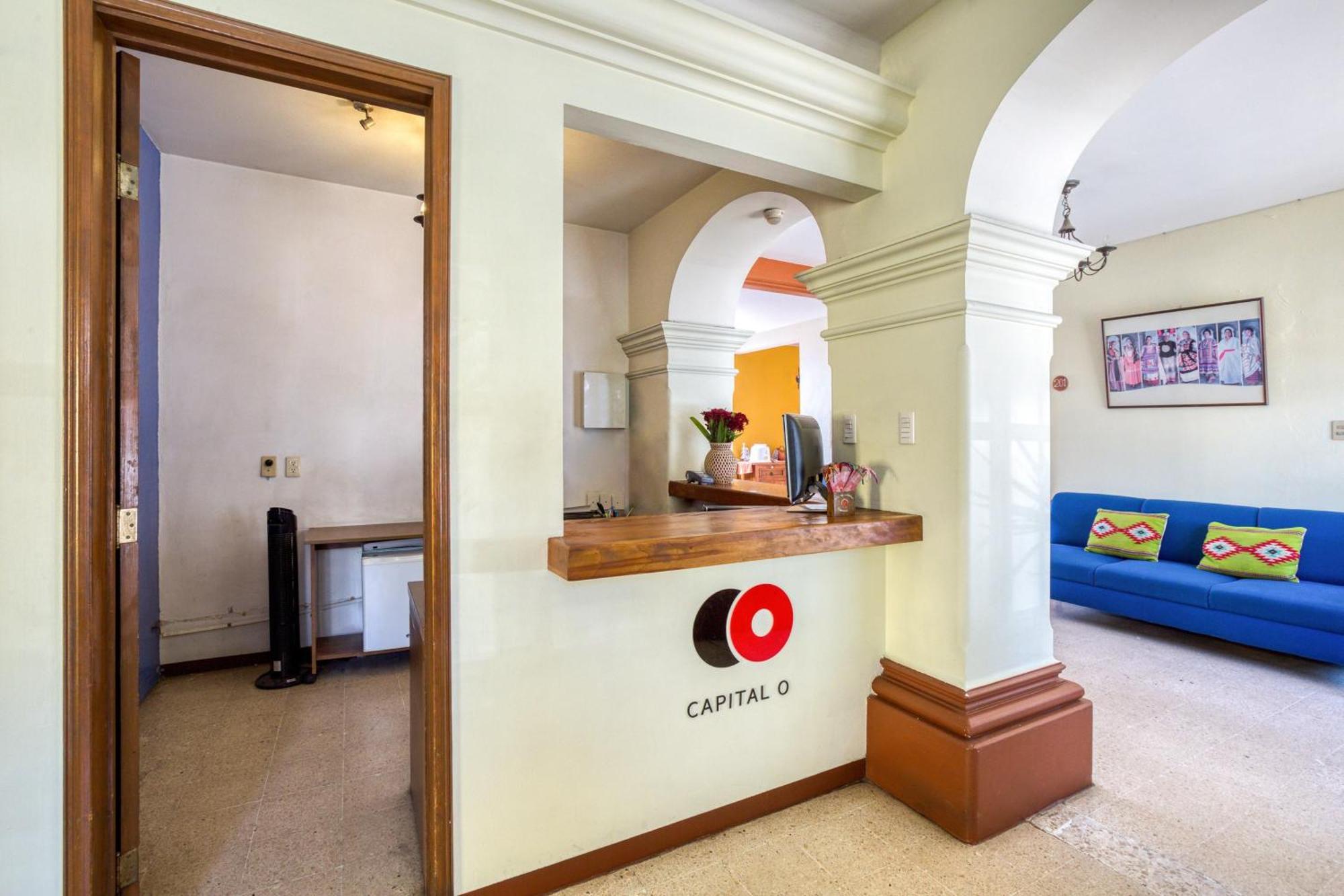 Capital O Parador Crespo Hotel, Oaxaca ภายนอก รูปภาพ