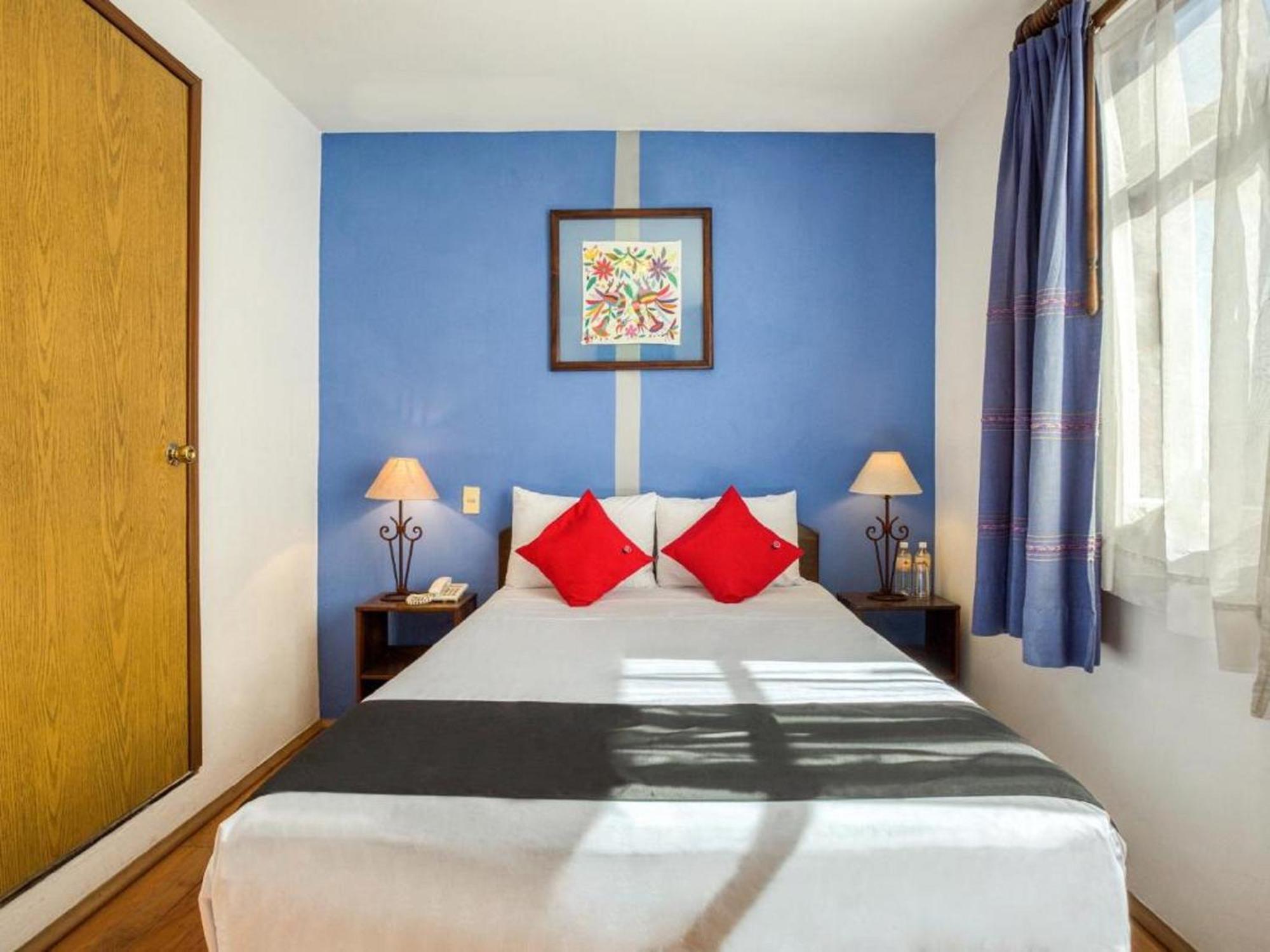 Capital O Parador Crespo Hotel, Oaxaca ภายนอก รูปภาพ